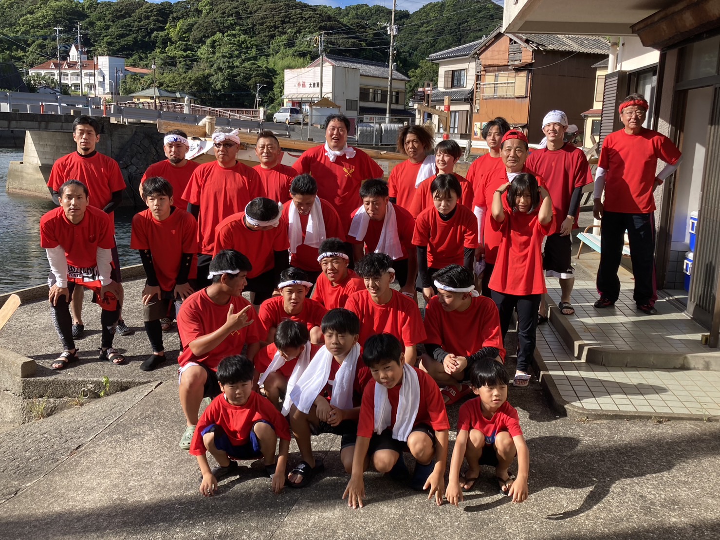 クアンド バスカル アユダ